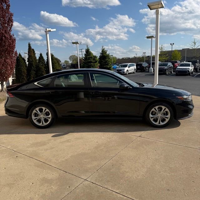 Certified 2023 Honda Accord LX image 5