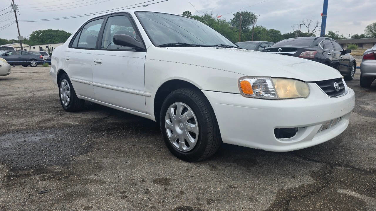 Used 2001 Toyota Corolla LE FWD image 5