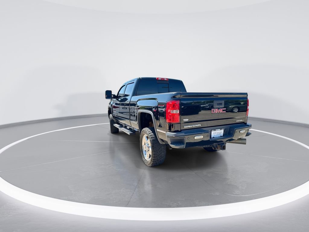 Used 2015 GMC Sierra 2500 Denali w/ Duramax Plus Package image 6