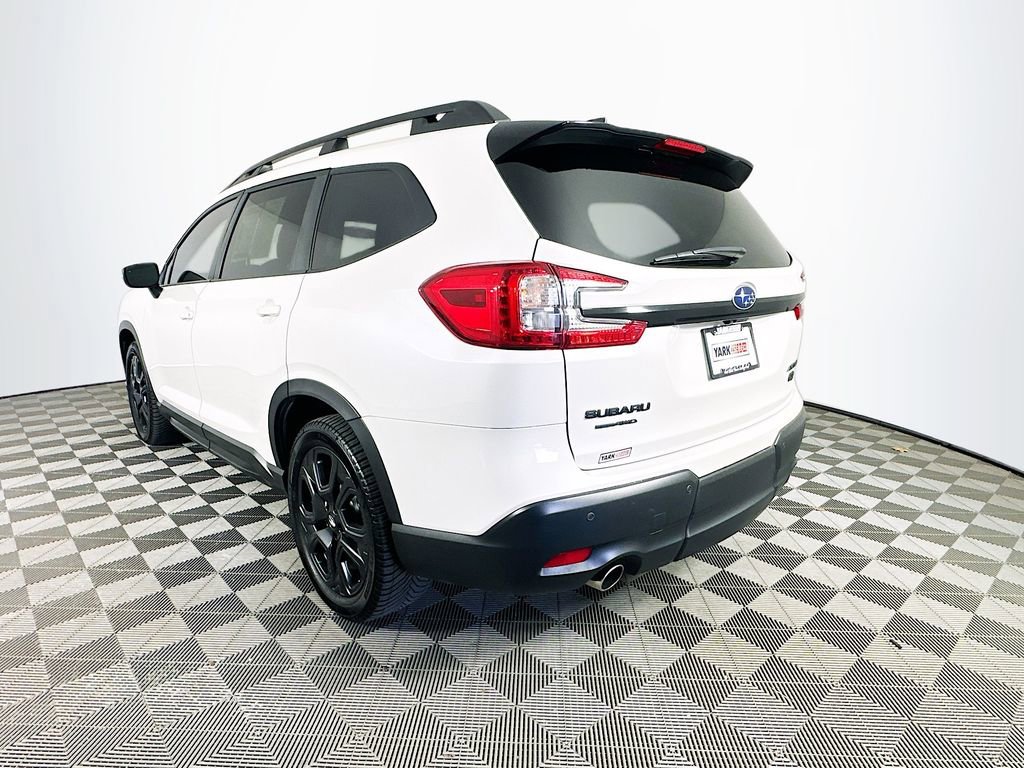 Used 2023 Subaru Ascent Onyx Edition image 8