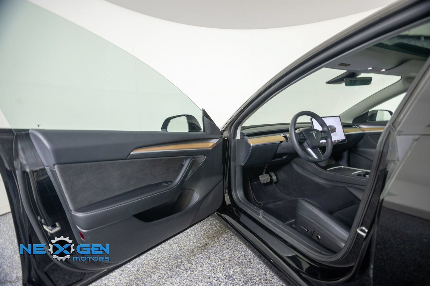 Used 2023 Tesla Model 3 Long Range AWD/4WD image 10