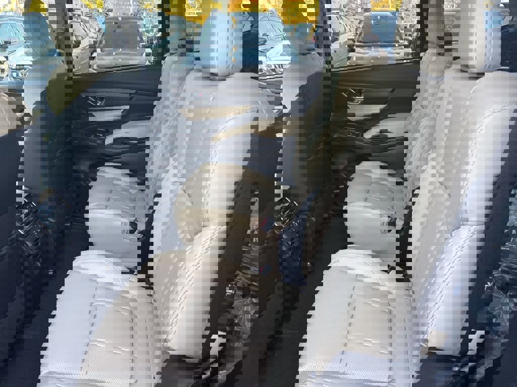 New 2025 Subaru Ascent Limited image 13