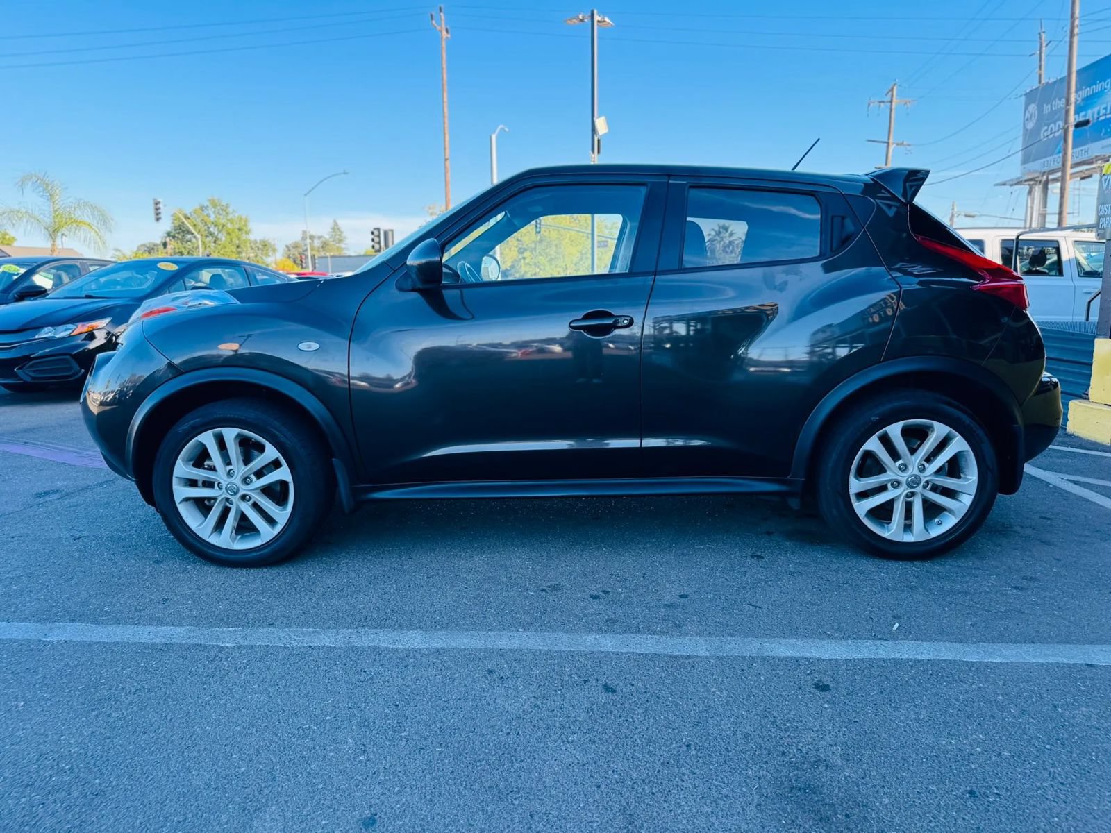 Used 2013 Nissan Juke SL AWD/4WD image 8