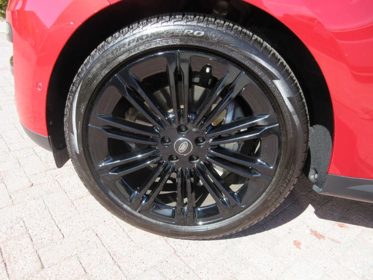 Used 2024 Land Rover Range Rover Sport SE image 76