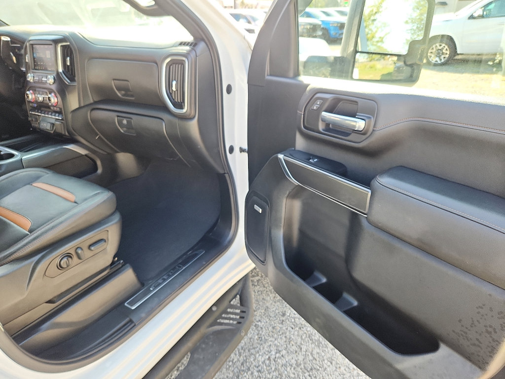 Used 2022 GMC Sierra 2500 AT4 w/ AT4 Premium Plus Package image 10