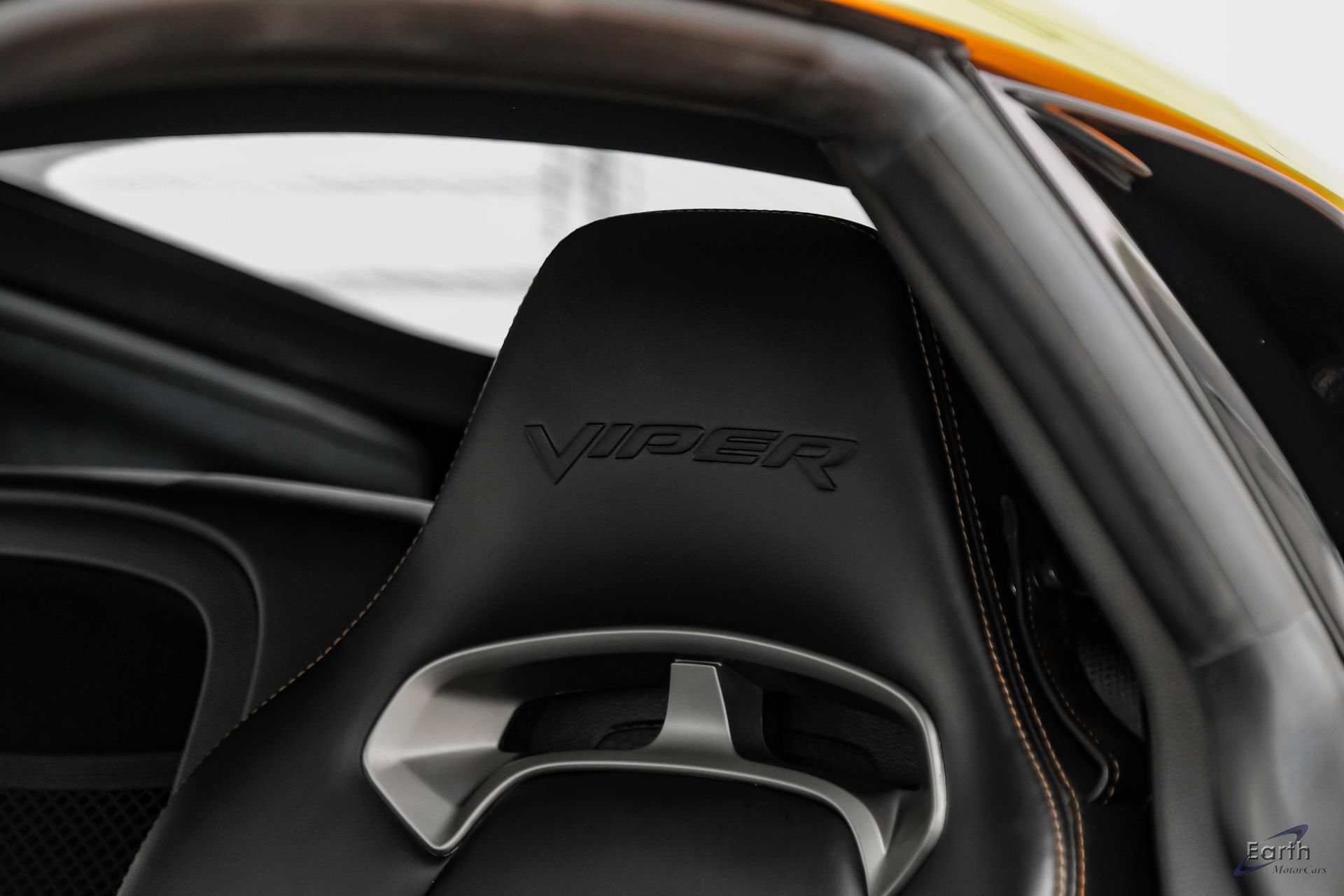 Used 2014 SRT Viper SRT-10 RWD image 50