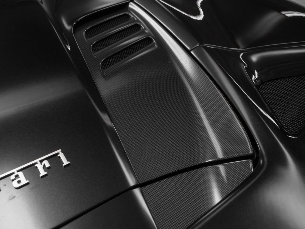 Certified 2021 Ferrari F8 Tributo RWD image 38