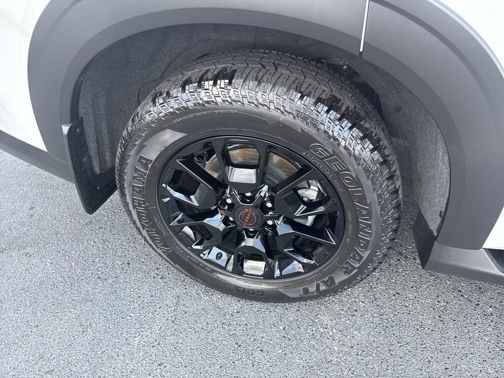 Used 2025 Nissan Armada PRO-4X image 23