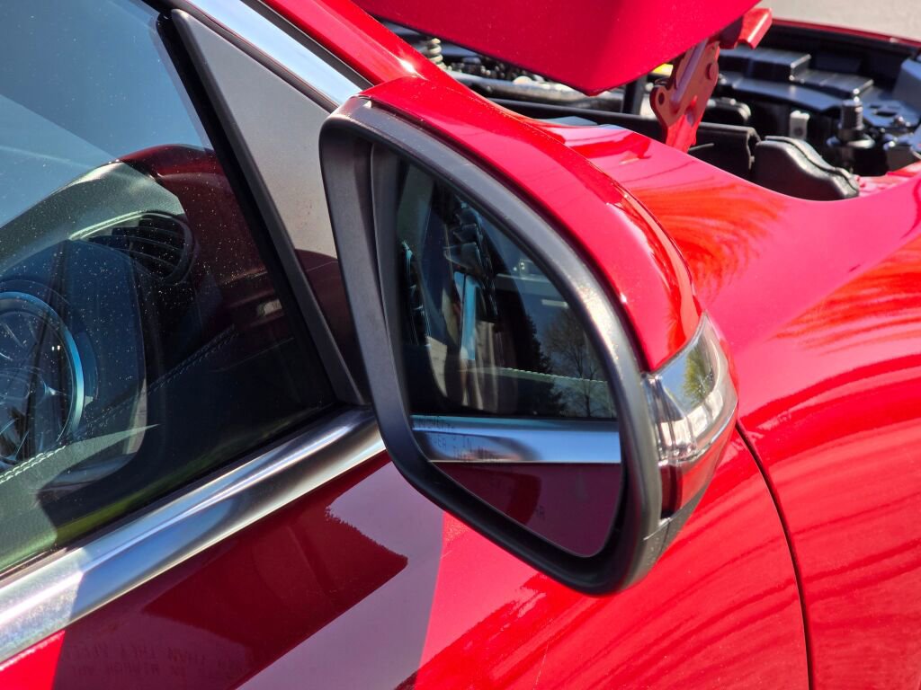 Certified 2025 Mercedes-Benz GLB 250 4MATIC image 30