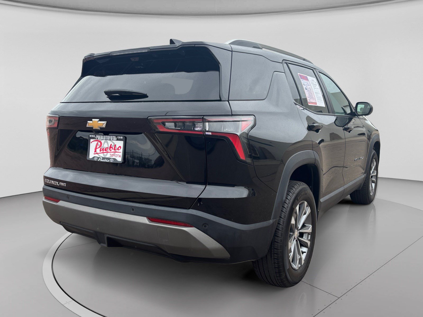 Used 2025 Chevrolet Equinox LT w/ Convenience Package II AWD/4WD image 5
