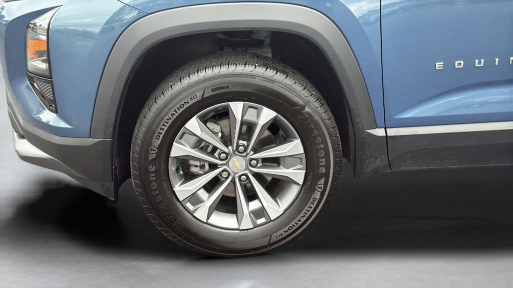 Used 2026 Chevrolet Equinox LT FWD image 21