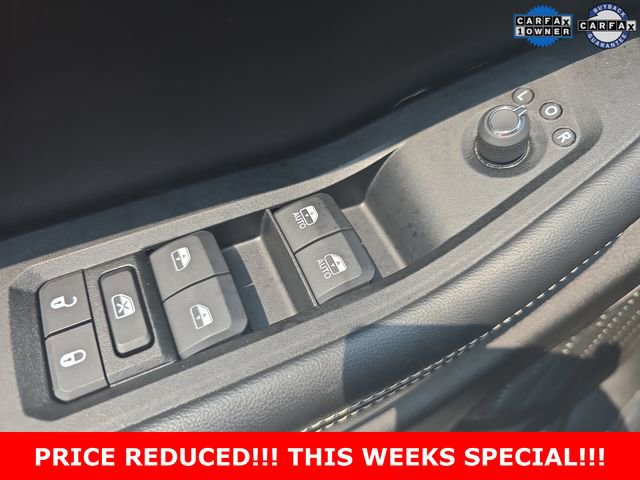 Used 2024 Jeep Grand Cherokee Altitude AWD/4WD image 28