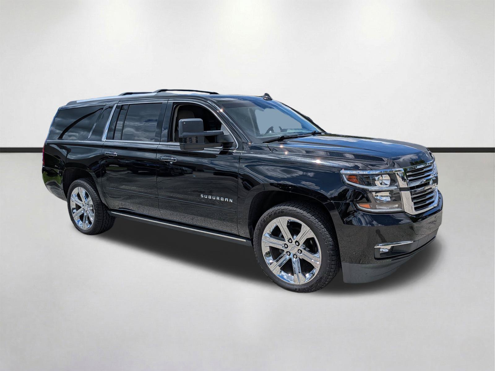 Used 2019 Chevrolet Suburban Premier AWD/4WD image 1