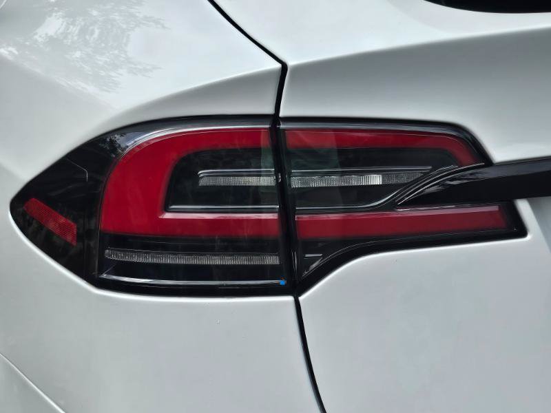 Used 2023 Tesla Model X AWD/4WD image 28