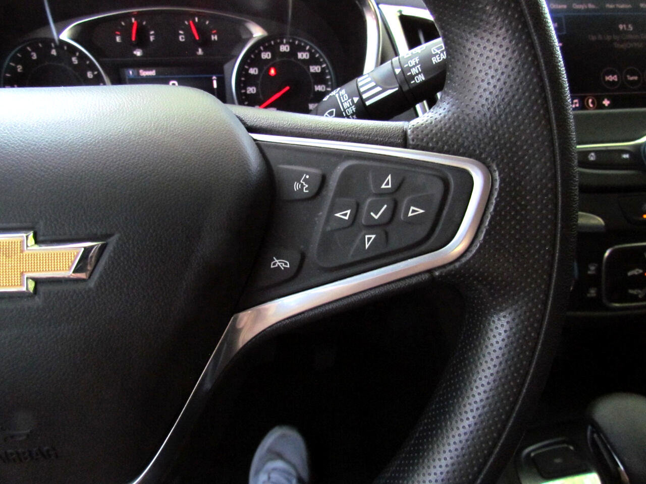 Used 2023 Chevrolet Equinox LT image 25