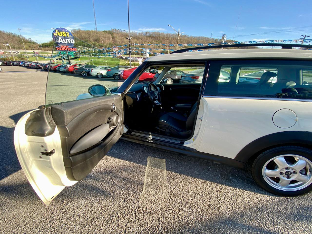 Used 2009 MINI Cooper Clubman Hardtop image 12