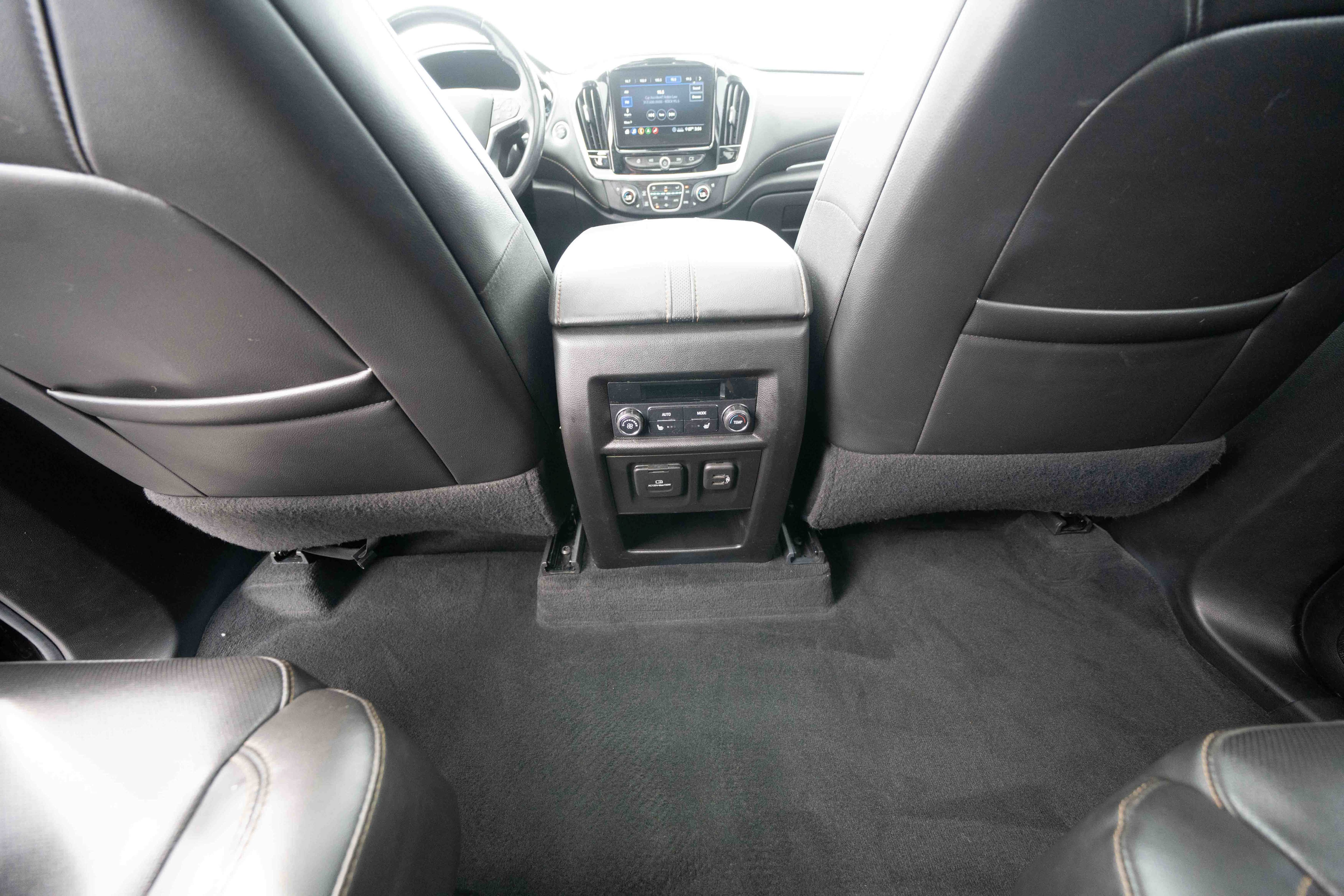 Used 2021 Chevrolet Traverse Premier w/ Redline Edition AWD/4WD image 22