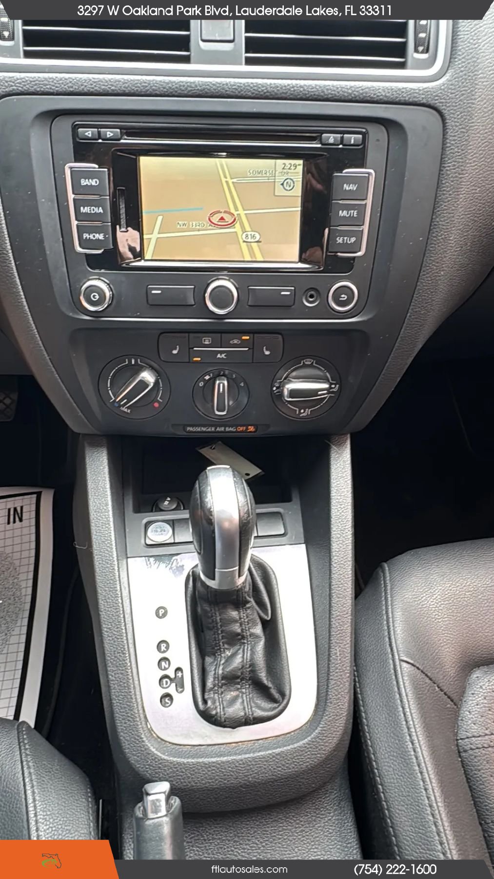 Used 2014 Volkswagen Jetta SEL FWD image 45