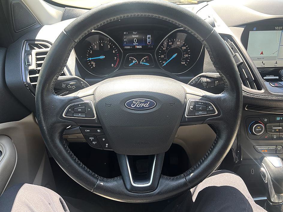 Used 2019 Ford Escape Titanium AWD/4WD image 14