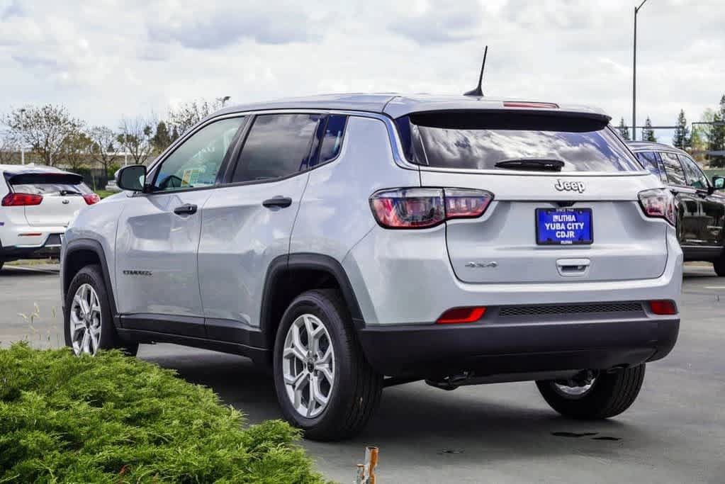 New 2025 Jeep Compass Sport AWD/4WD image 32