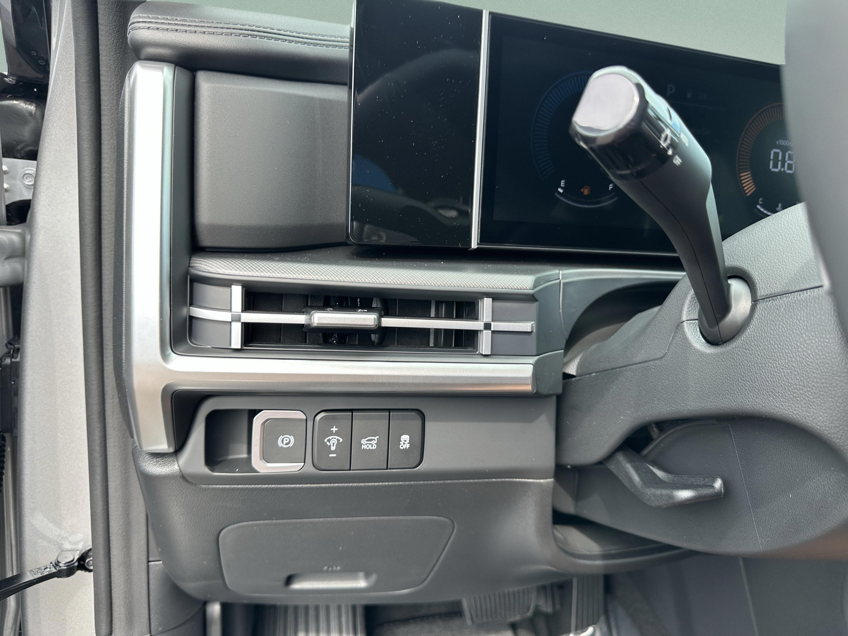 New 2027 Hyundai Santa Fe SEL FWD image 31
