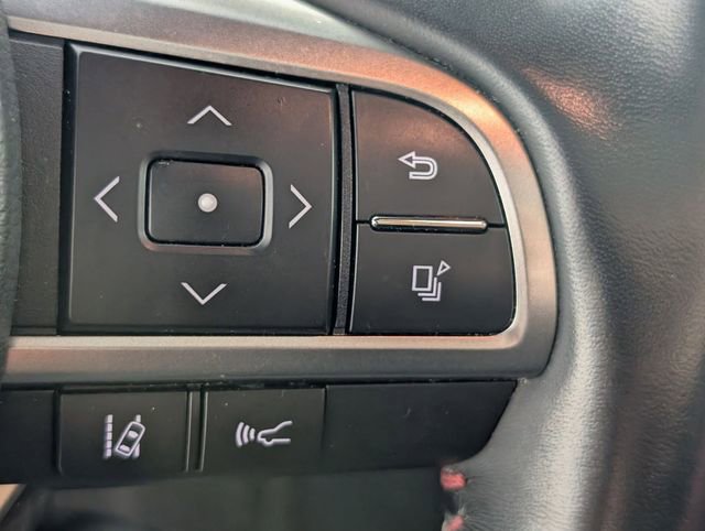 Used 2022 Lexus GX 460 Premium w/ Accessory Package image 18