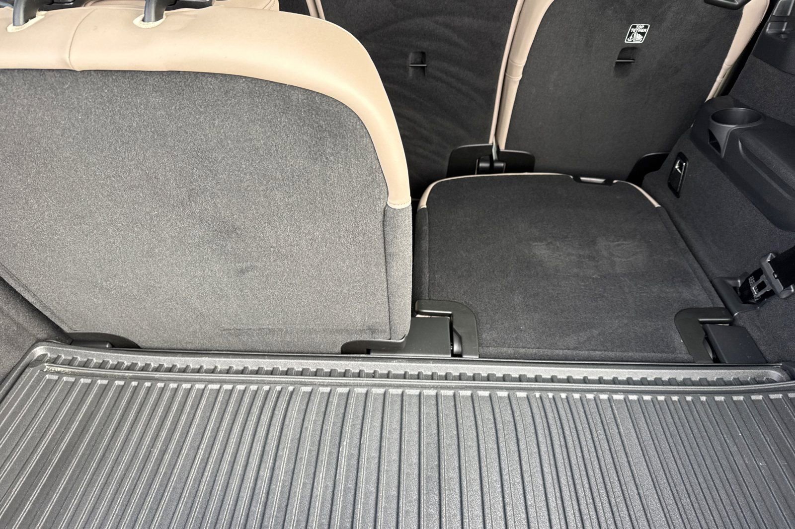 Certified 2026 Volvo XC90 B5 Plus w/ Protection Package image 17