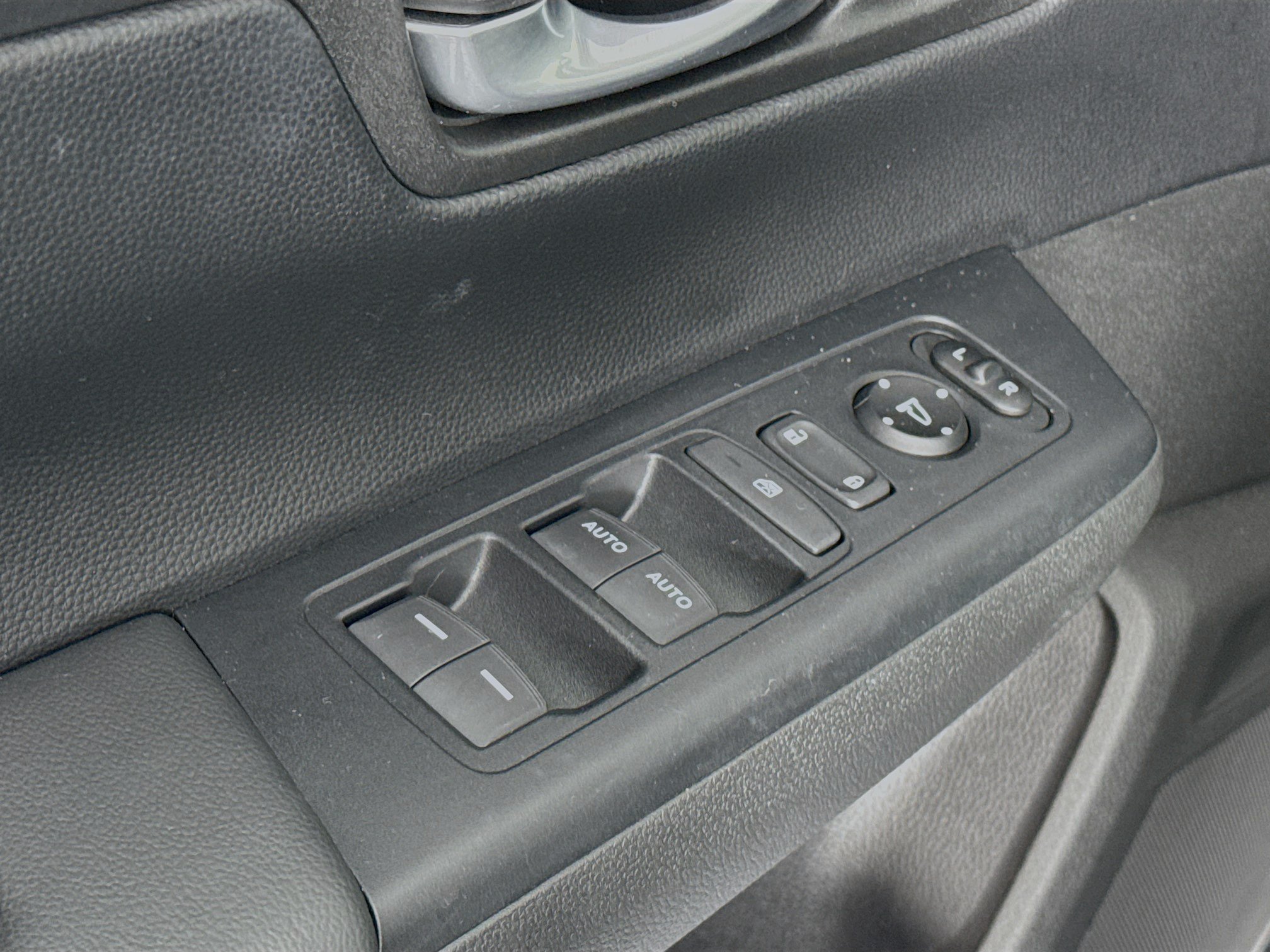 Certified 2023 Honda CR-V EX image 17