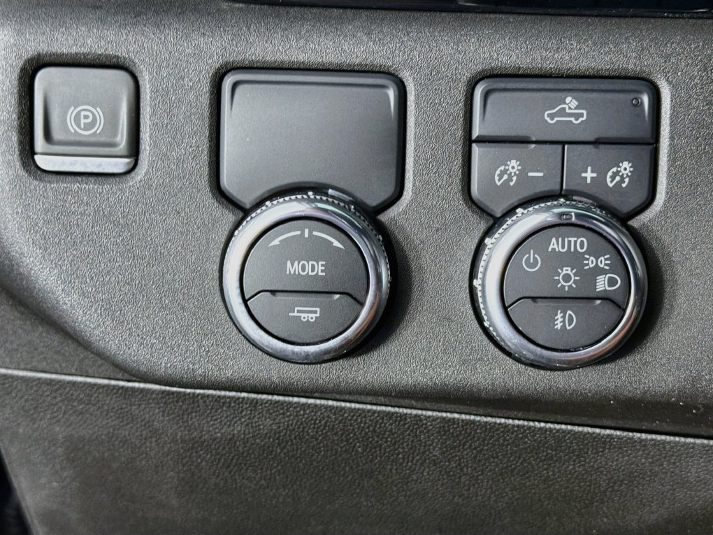 Used 2023 GMC Sierra 1500 Elevation RWD image 14