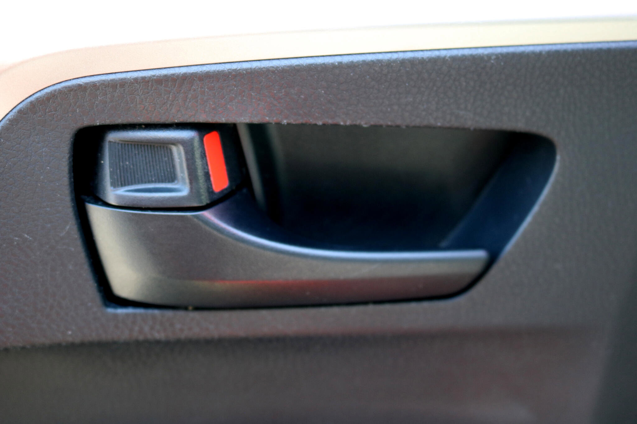 Used 2013 Toyota RAV4 XLE image 13