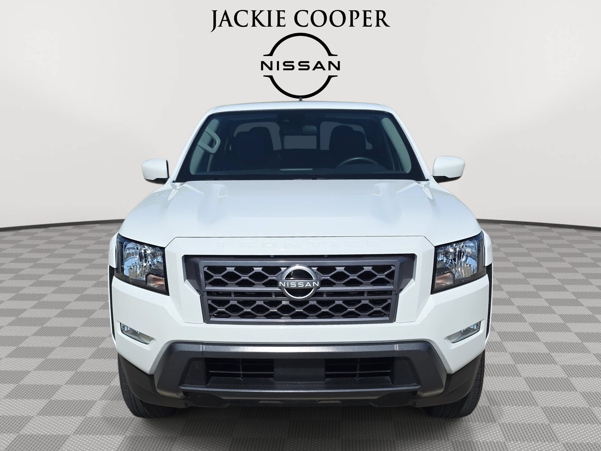 Used 2024 Nissan Frontier SV w/ SV Convenience Package RWD image 2