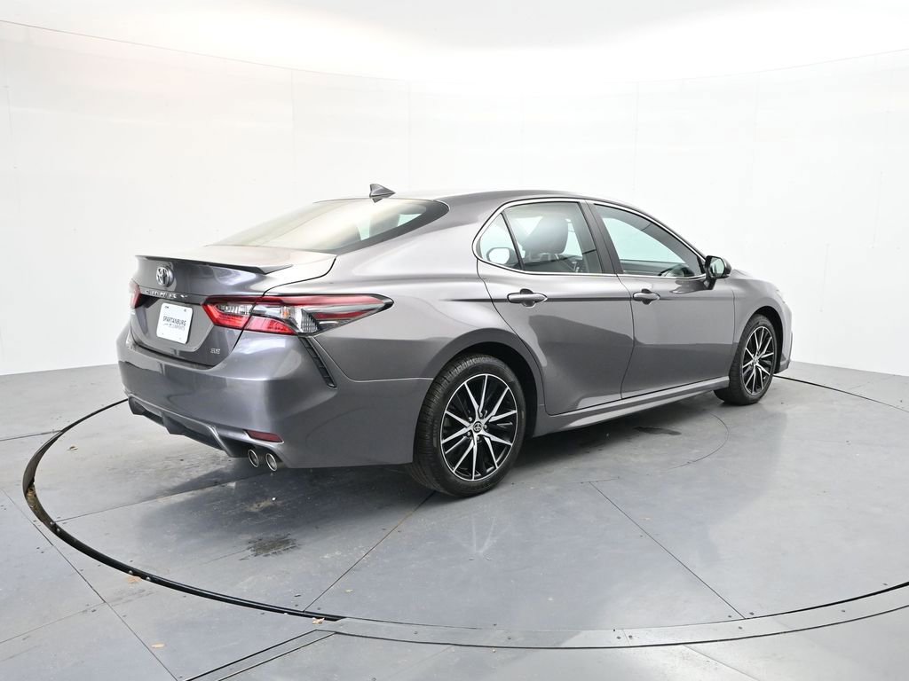 Used 2024 Toyota Camry SE image 7