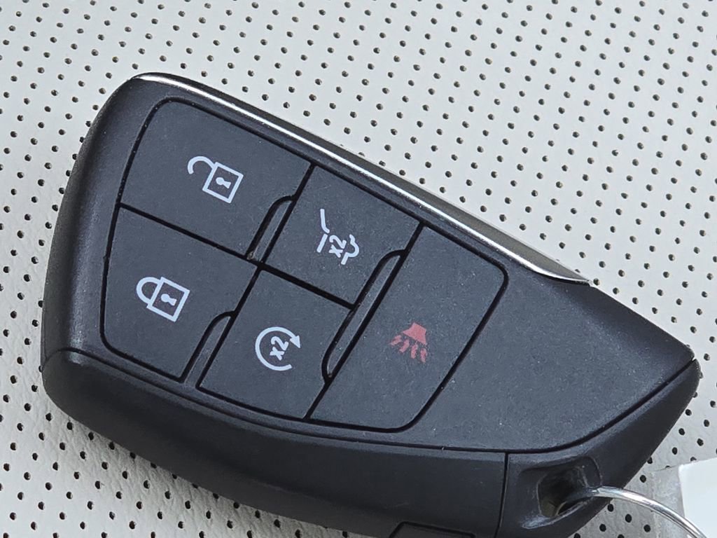 Certified 2023 Buick Envision Avenir image 25