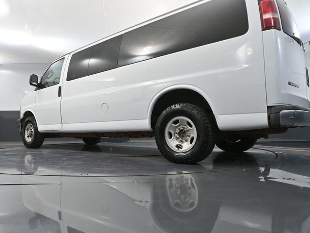 Used 2017 Chevrolet Express 3500 LT w/ LT Preferred Equipment Group RWD image 40