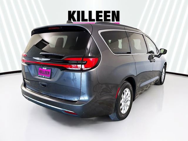 Used 2022 Chrysler Pacifica Touring-L image 7
