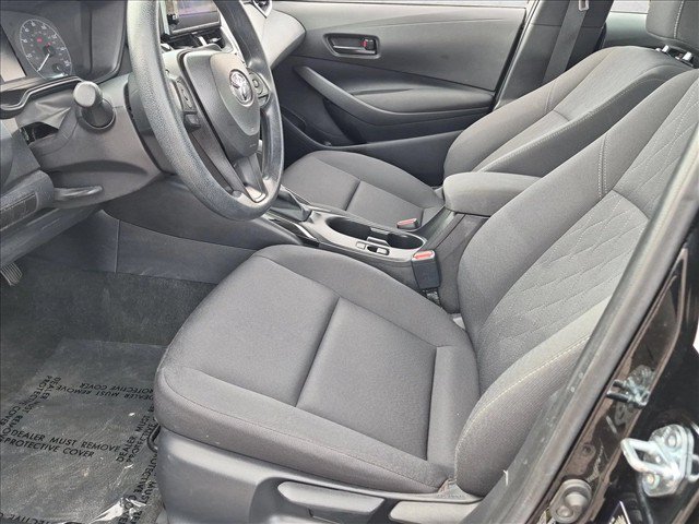 Used 2025 Toyota Corolla LE FWD image 20