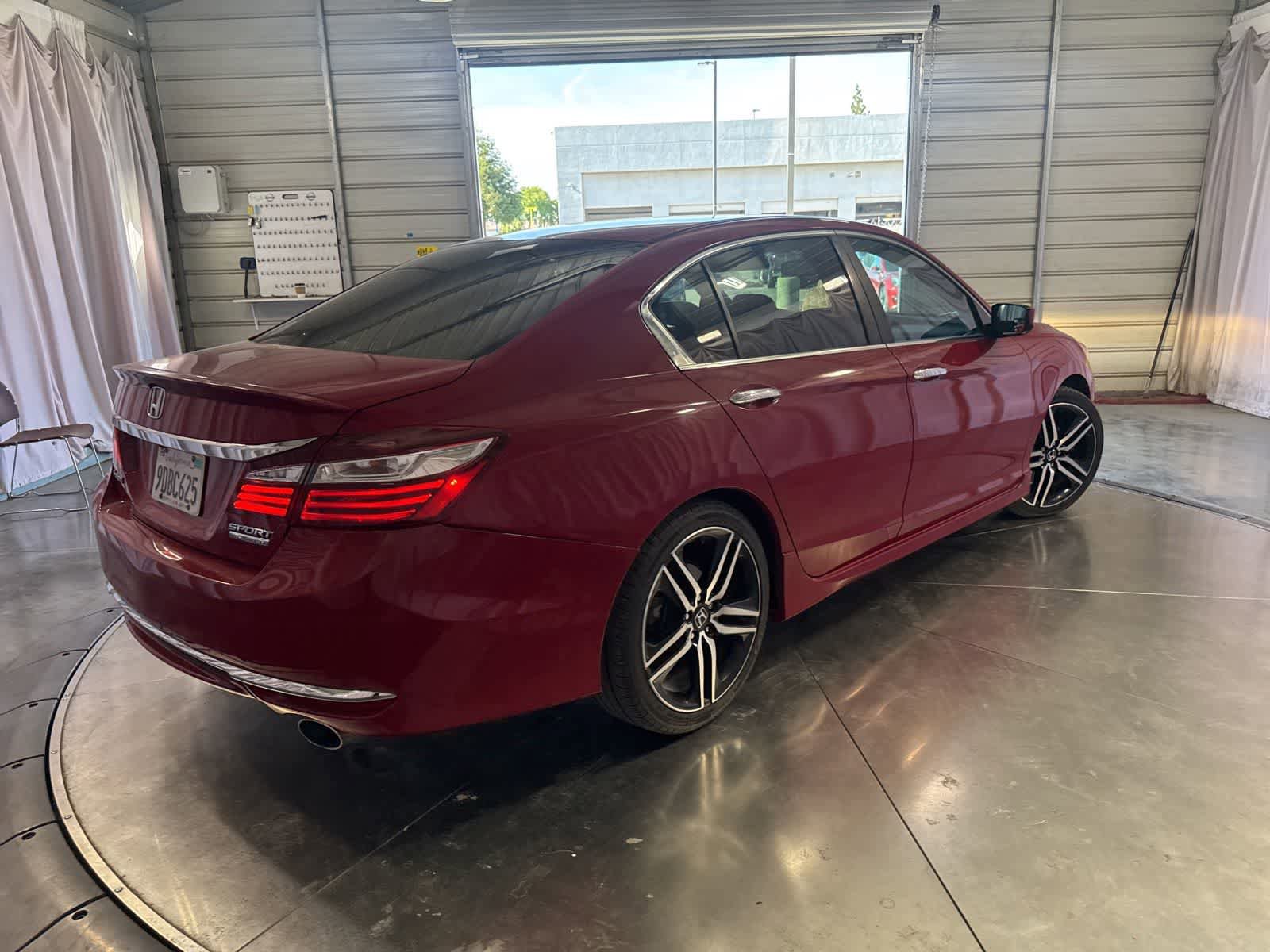 Used 2017 Honda Accord Sport Special Edition image 5