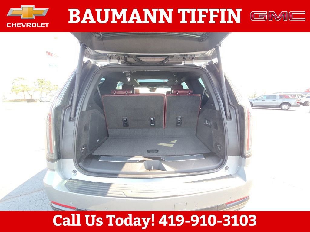 Used 2025 Cadillac Escalade Sport w/ LPO, ONYX Package image 15