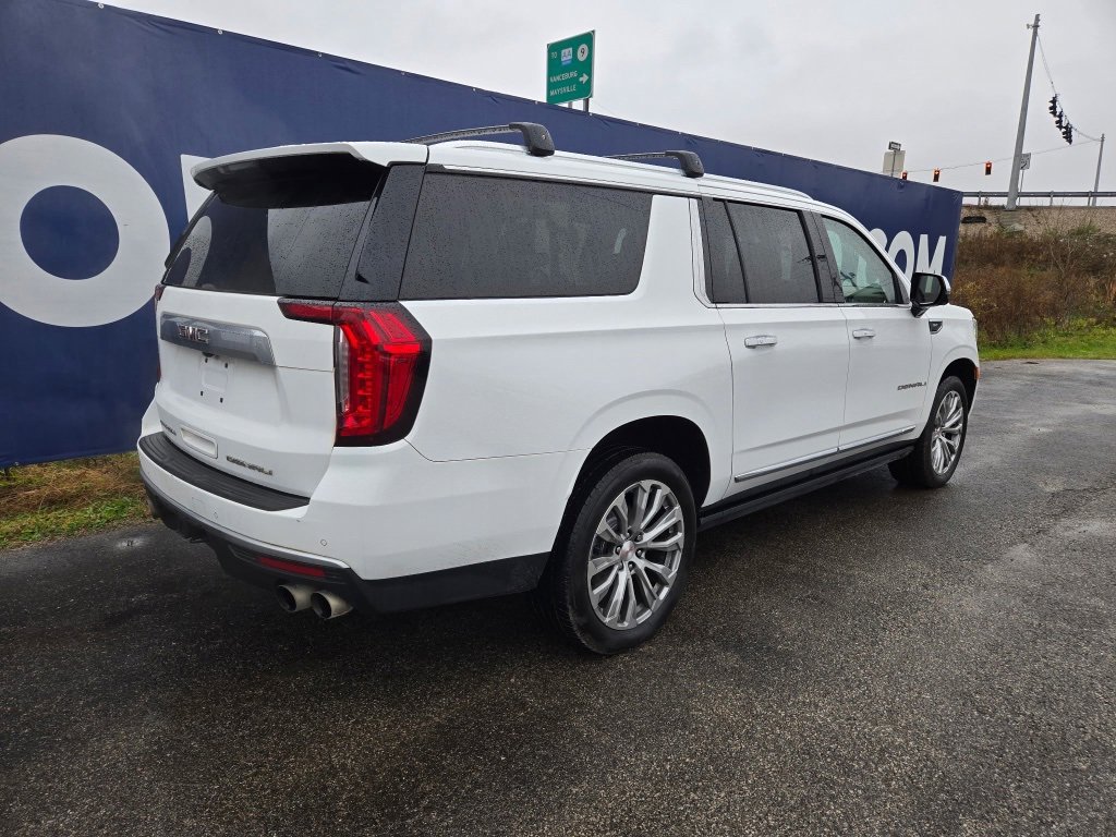 Used 2022 GMC Yukon XL Denali image 7