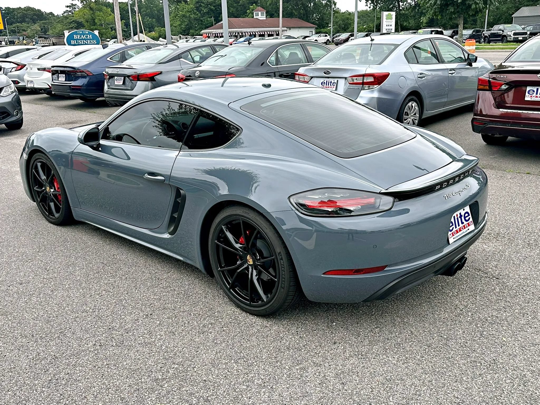 Used 2017 Porsche 718 Cayman S RWD image 7