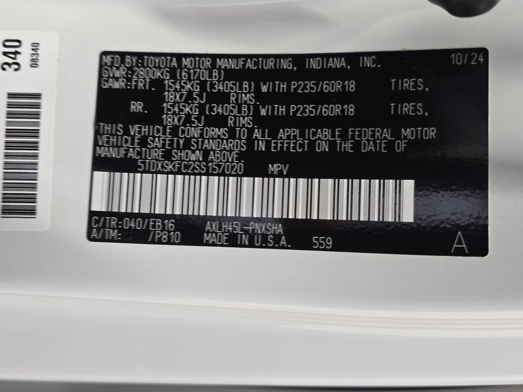 Certified 2025 Toyota Sienna XSE AWD/4WD image 40