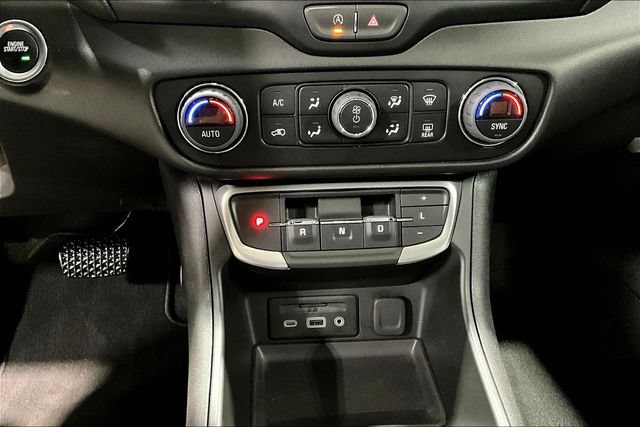 Used 2023 GMC Terrain SLT w/ Infotainment Package II FWD image 15