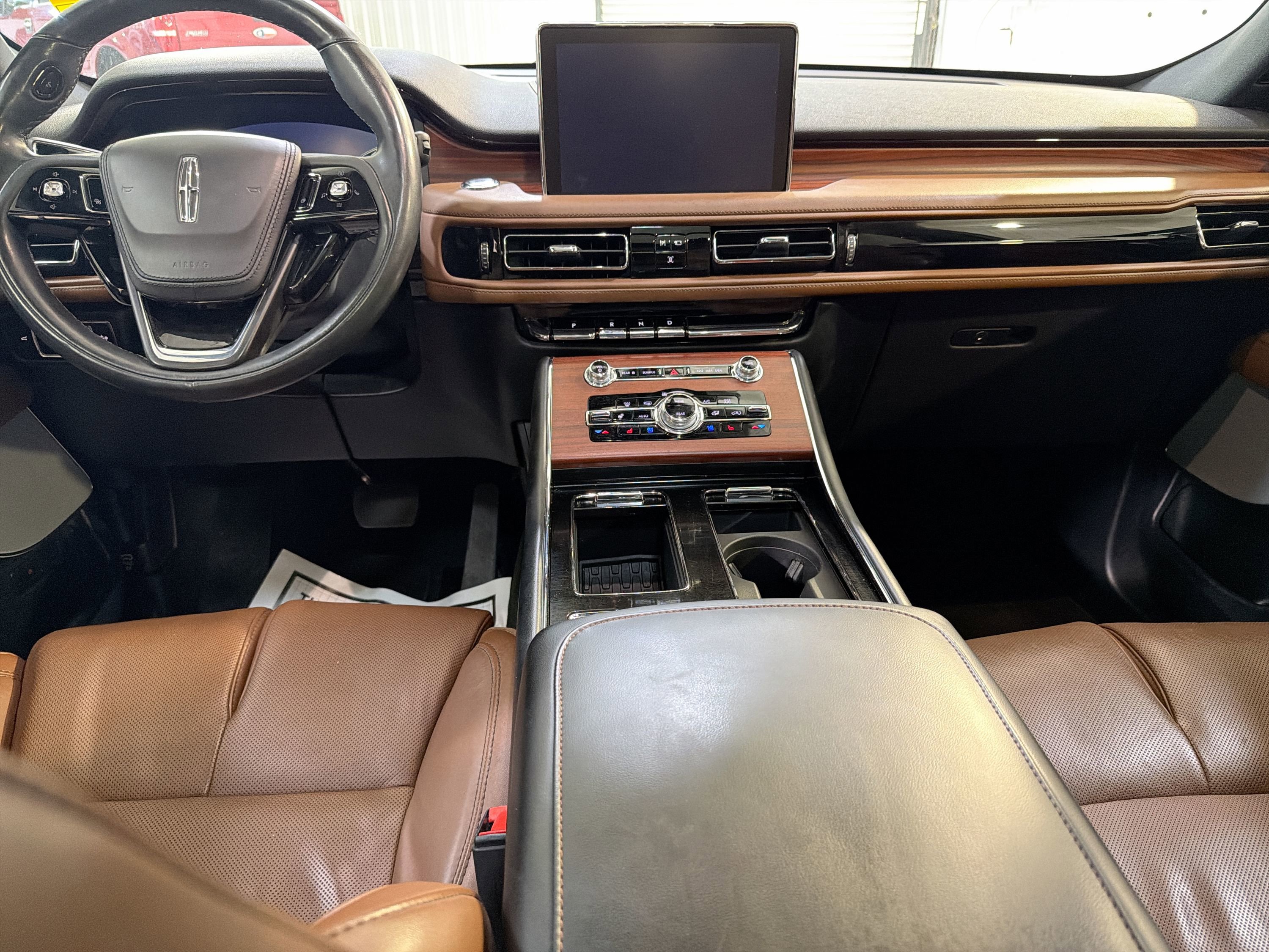 Used 2023 Lincoln Aviator Reserve w/ Equipment Group 201A image 22