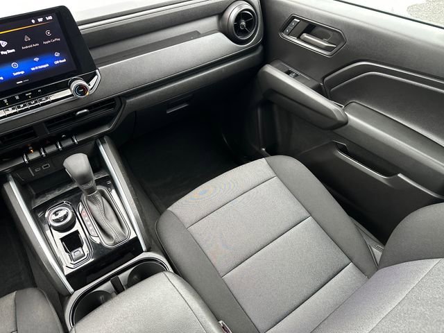 Used 2024 Chevrolet Colorado Trail Boss image 21