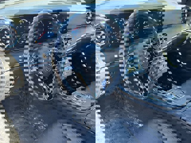 Used 2022 Mercedes-Benz E 350 Sedan image 17