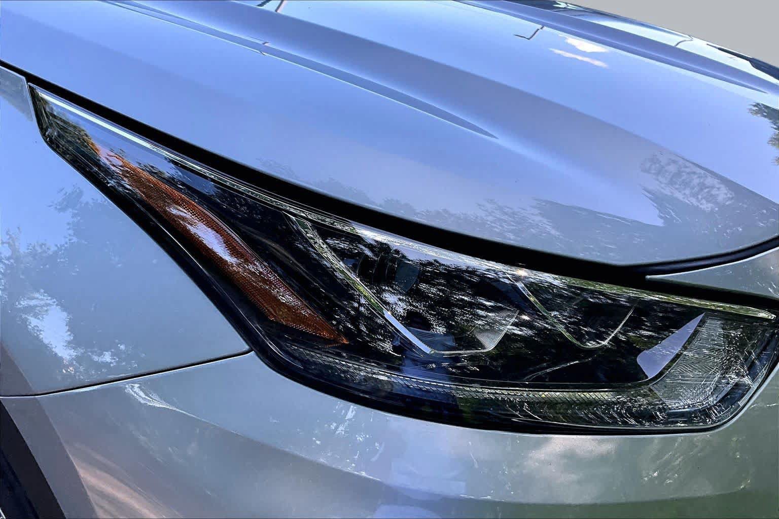 Certified 2020 Toyota Highlander Limited AWD/4WD image 26