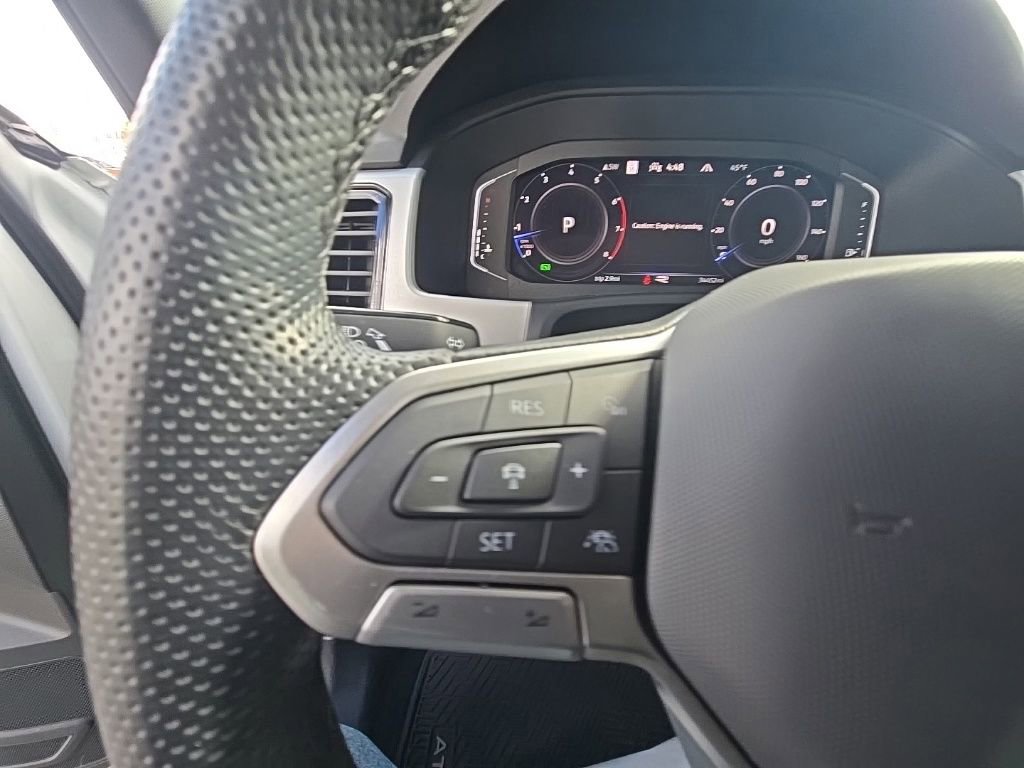 Used 2022 Volkswagen Atlas Cross Sport SEL R-Line image 18