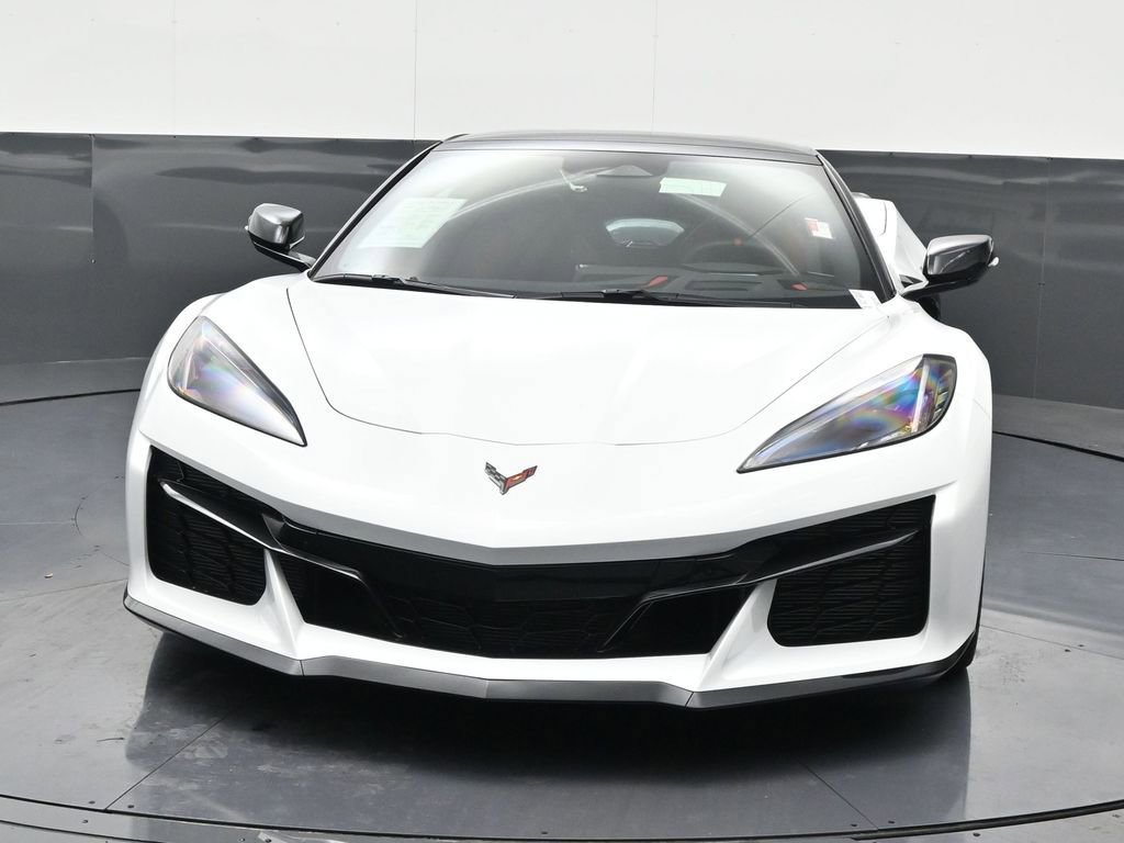 Used 2026 Chevrolet Corvette Z06 w/ Stealth Interior Trim Package image 9