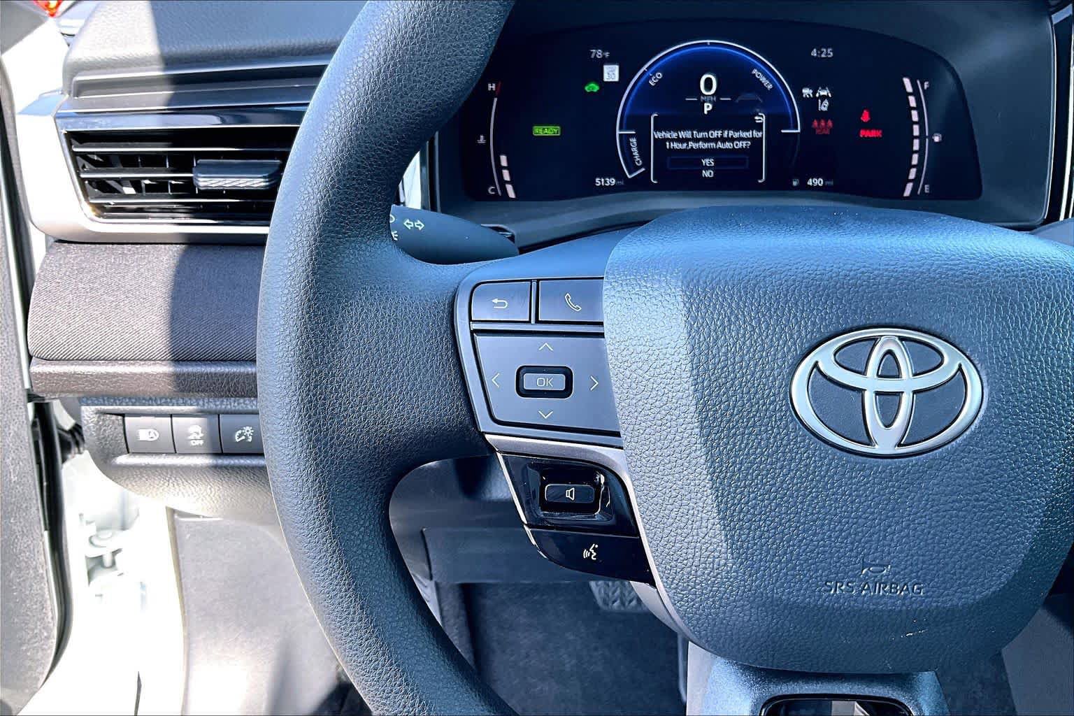 Used 2026 Toyota Camry LE FWD image 22