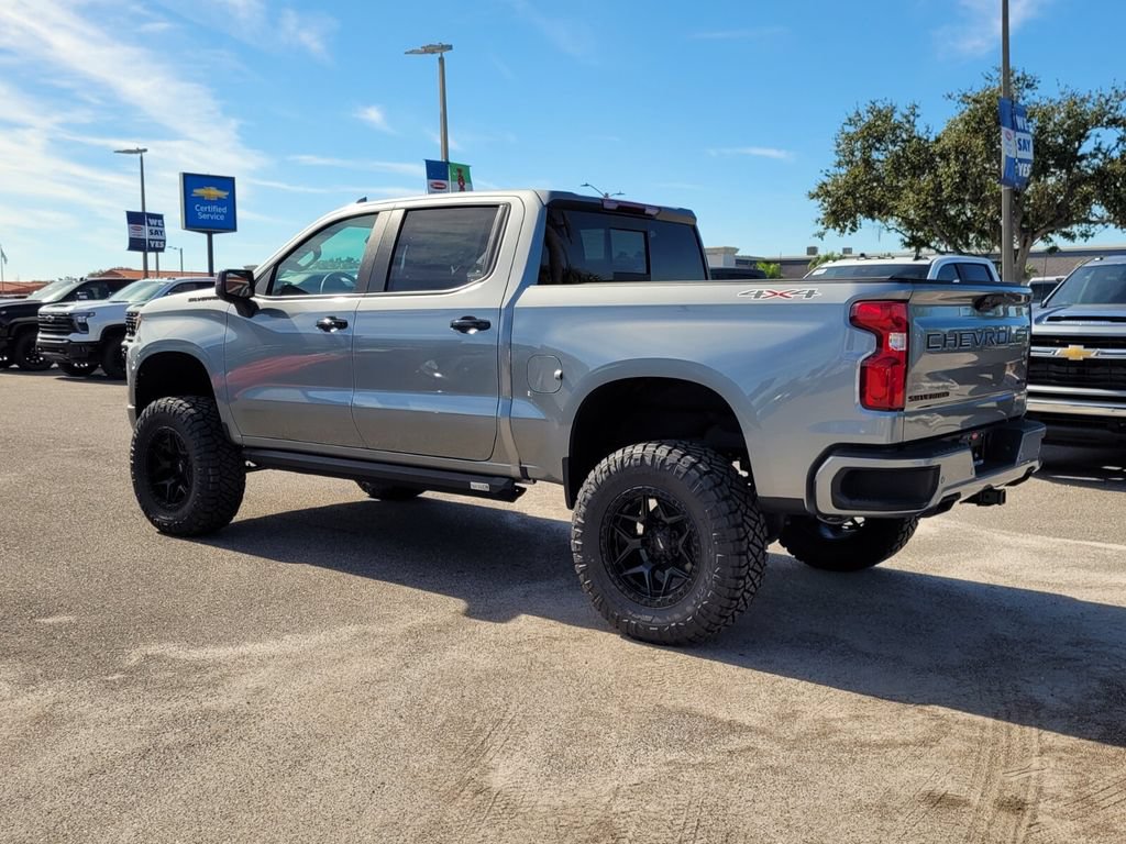 New 2025 Chevrolet Silverado 1500 RST w/ Redline Edition AWD/4WD image 6